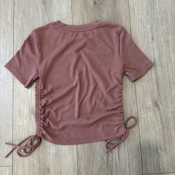 ZARA Ribbed Top with Rouched Sides Medium - Picture 4 of 5